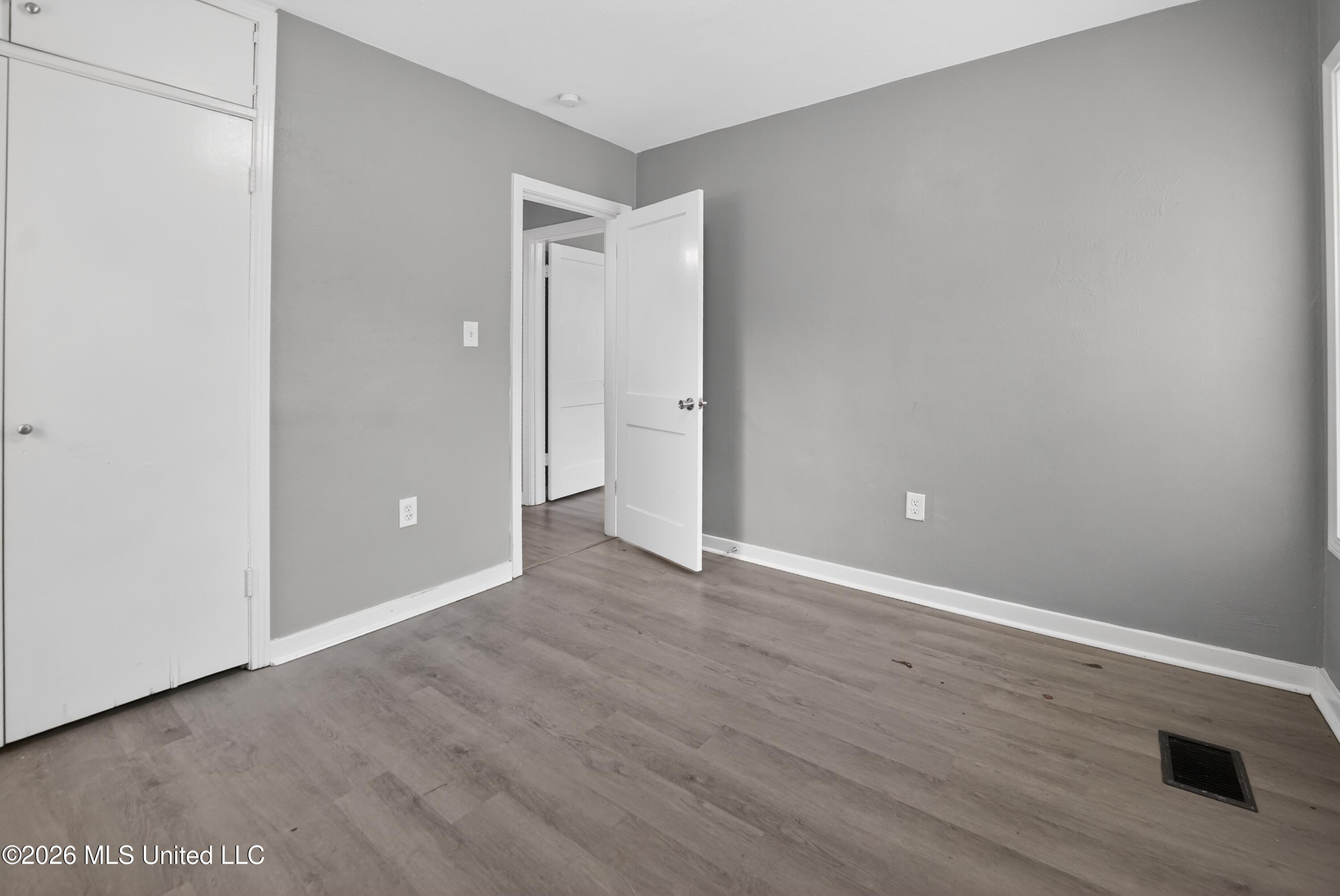 609 Belvedere Road Jackson, MS 39206 - Photo 29 of 39 34_609_Belvedere_Rd_Jackson_MS_39206-Bed
