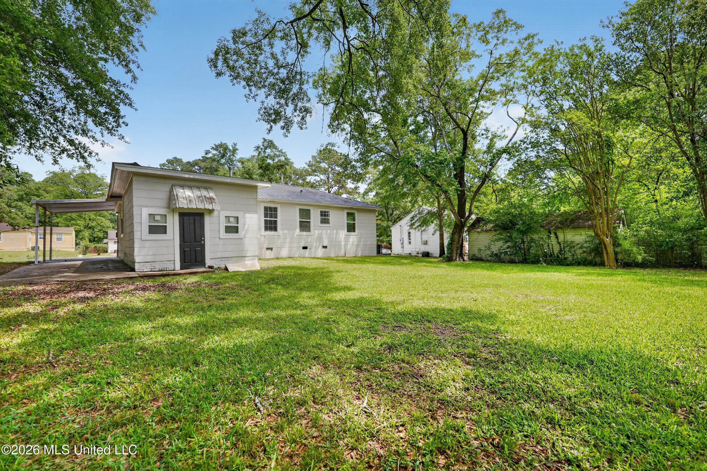 609 Belvedere Road Jackson, MS 39206 - Photo 38 of 39 02_609_Belvedere_Rd_Jackson_MS_39206-Ext