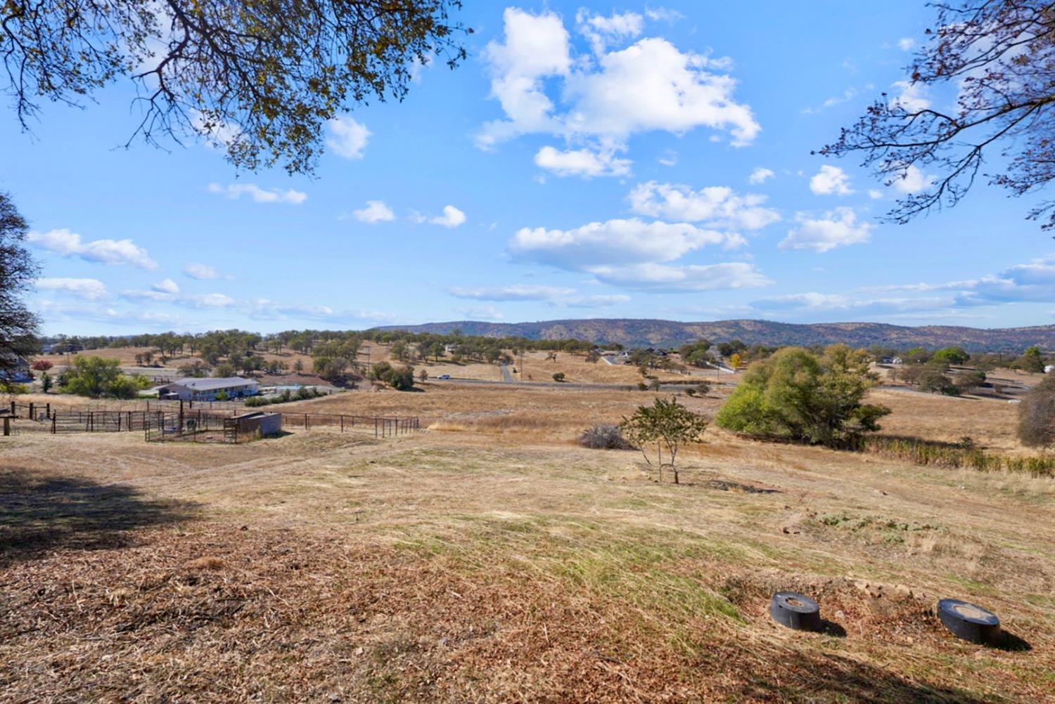 2324 Quail Hill Road Copperopolis, CA 95228 - Photo 23 of 37 a view of an ocean beach