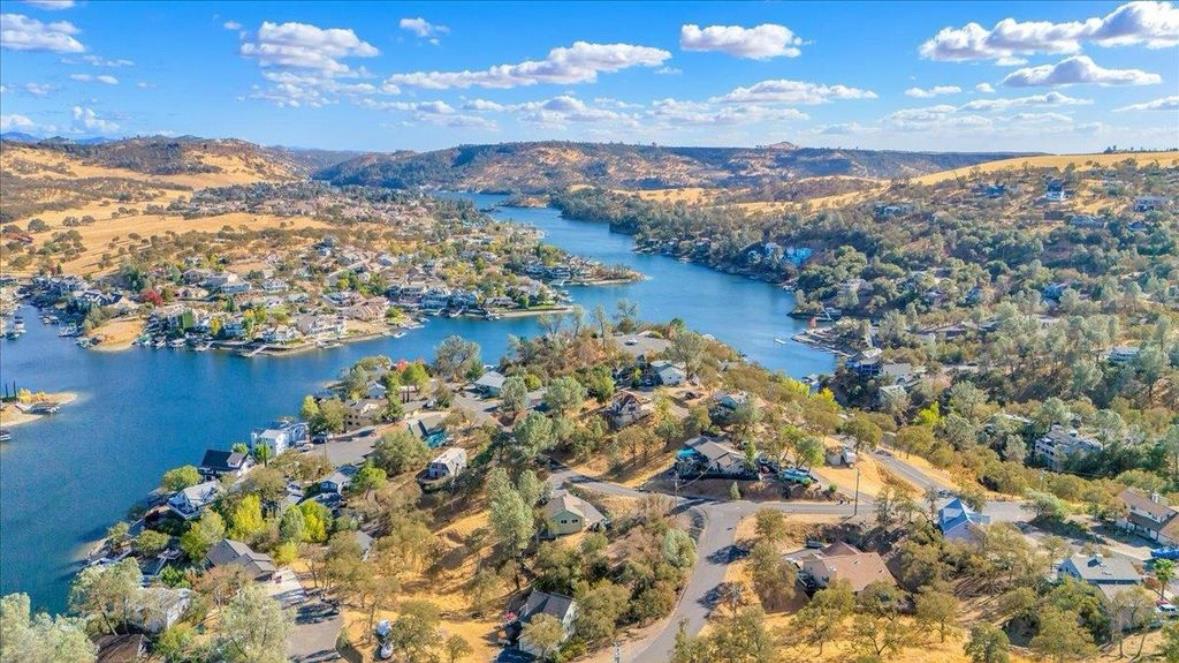 2324 Quail Hill Road Copperopolis, CA 95228 - Photo 35 of 37 view of city and mountain