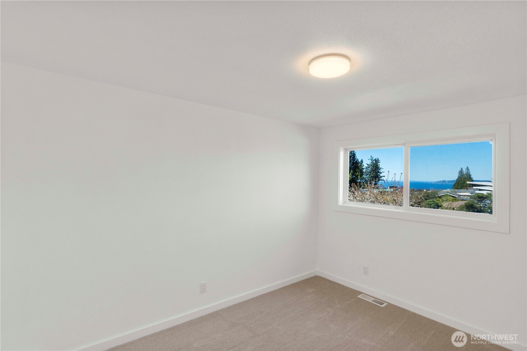 741 South 295th Place Federal Way, WA 98003 - Photo 15 of 34