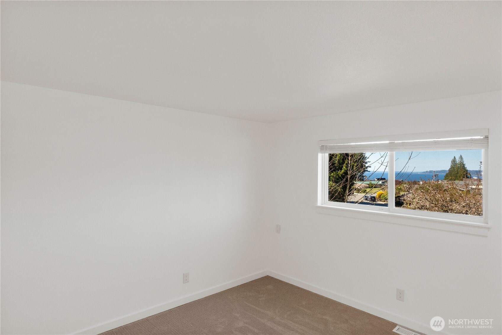 741 South 295th Place Federal Way, WA 98003 - Photo 19 of 34