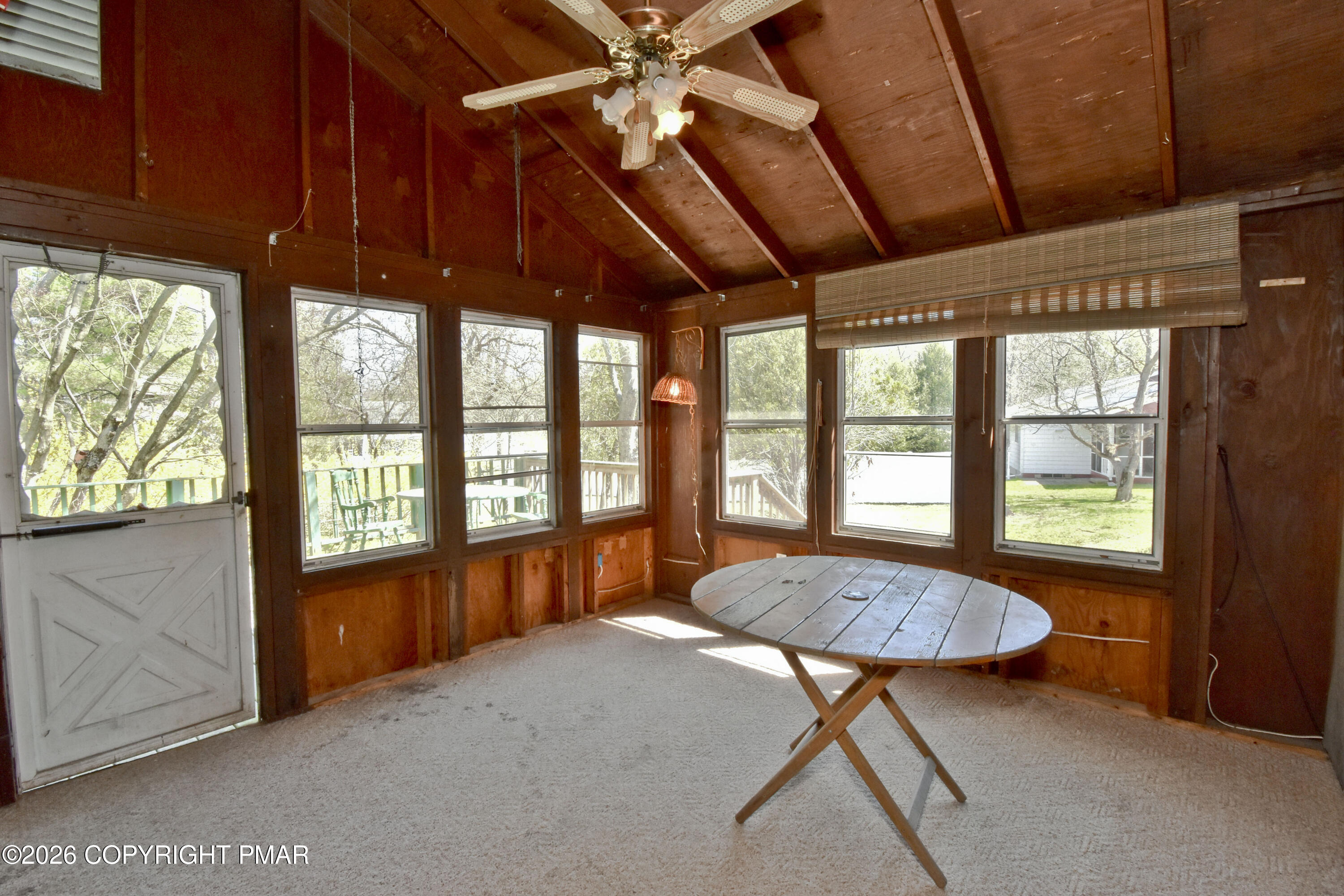 301 Norton Road Stroudsburg, PA 18360 - Photo 16 of 54 5 Sunroom (1)
