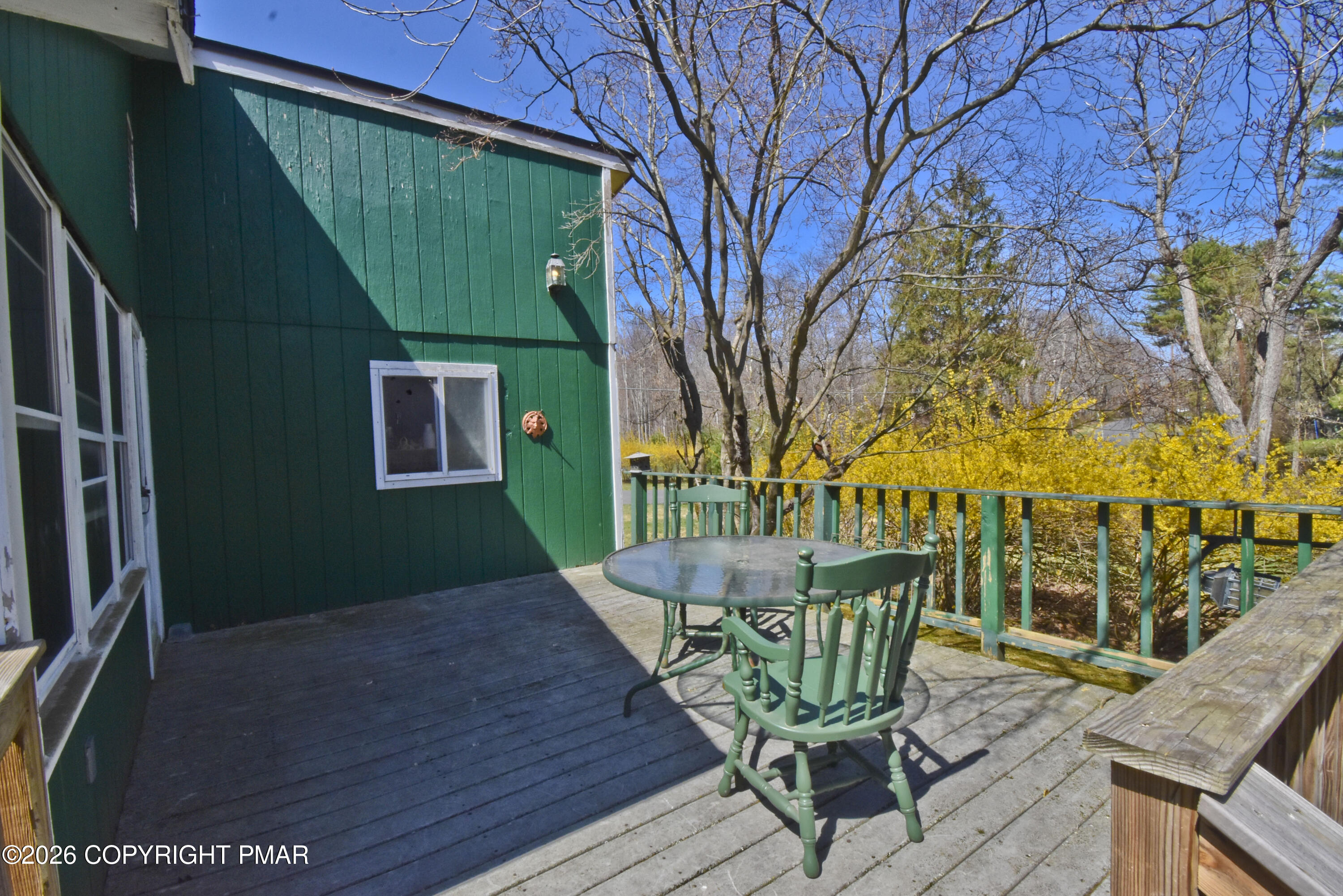 301 Norton Road Stroudsburg, PA 18360 - Photo 33 of 54 12 Deck (1)