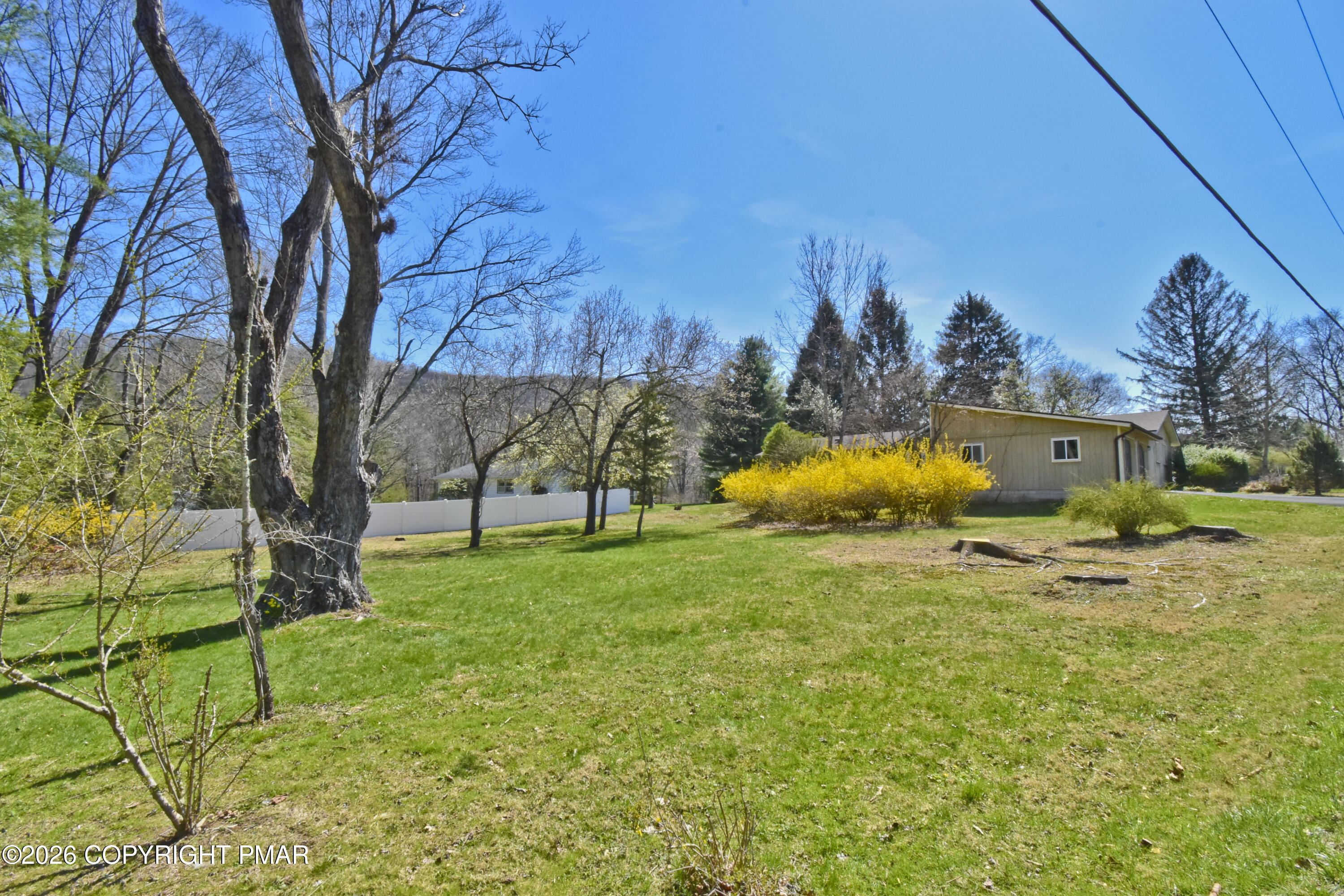 301 Norton Road Stroudsburg, PA 18360 - Photo 36 of 54 13 Back (1)