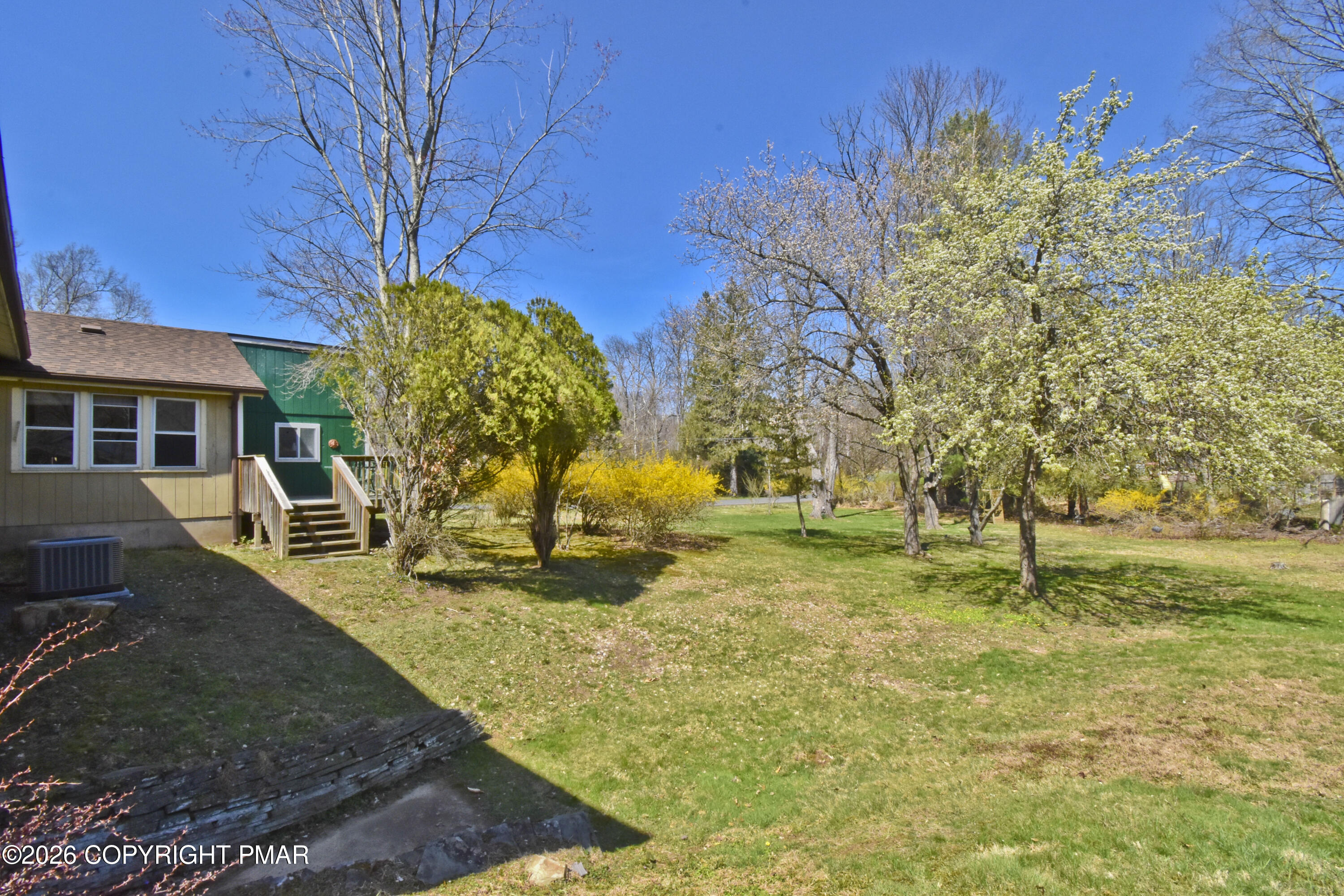 301 Norton Road Stroudsburg, PA 18360 - Photo 40 of 54 13 Back (6)