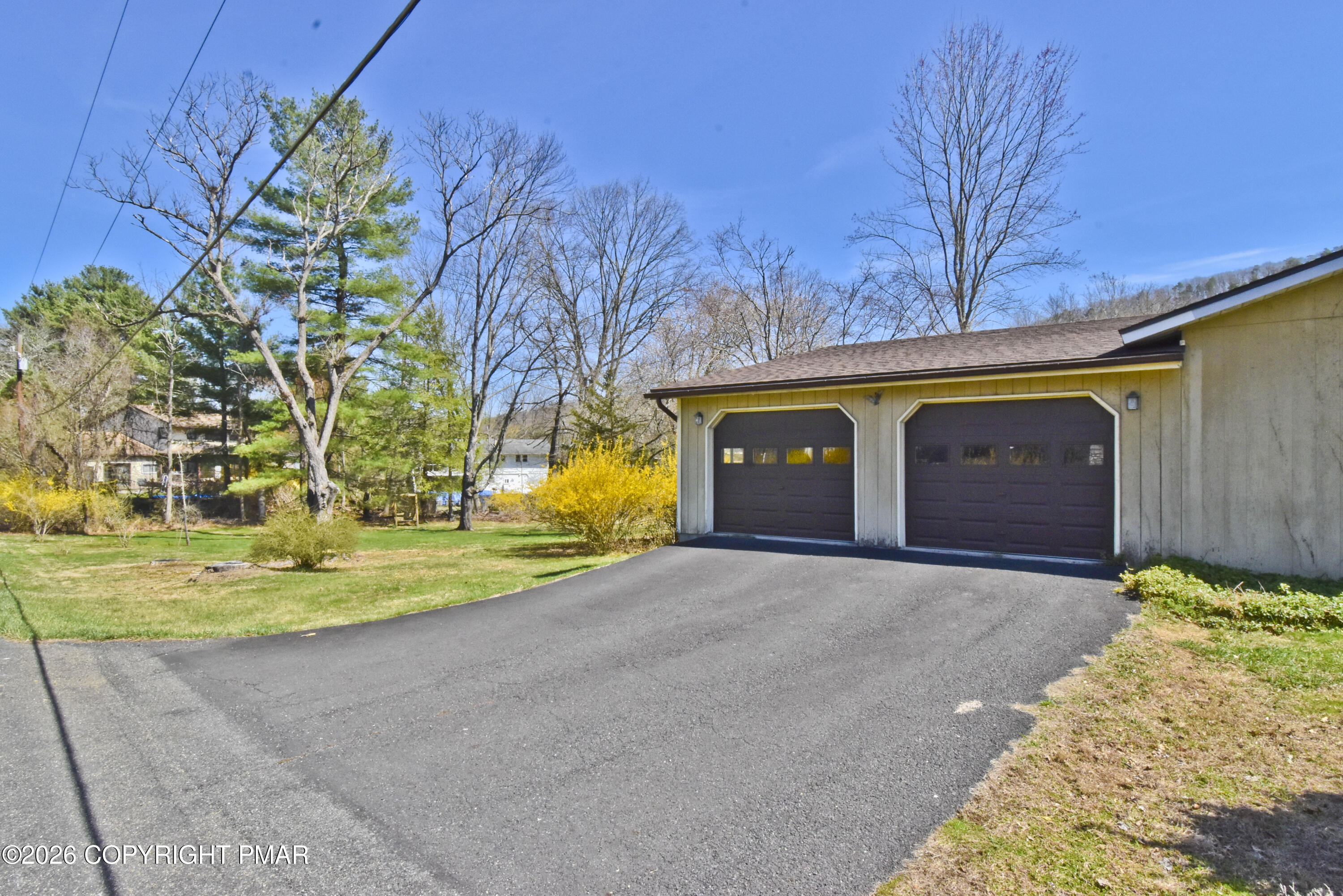 301 Norton Road Stroudsburg, PA 18360 - Photo 42 of 54 14 Exterior (1)