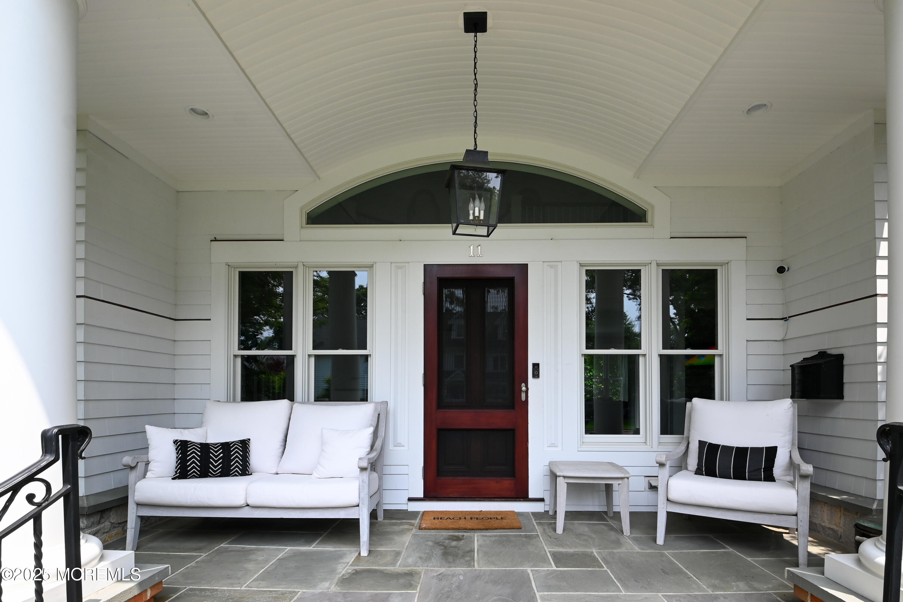 11 Red Oak Drive Spring Lake, NJ 07762 - Photo 3 of 17 a living room with furniture