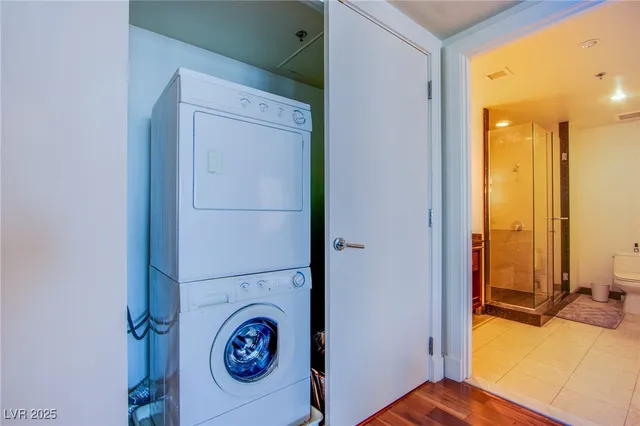 $2,650 | 2700 South Las Vegas Boulevard, Unit 1504, Las Vegas, NV 89109