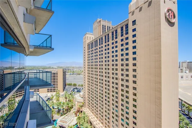$2,650 | 2700 South Las Vegas Boulevard, Unit 1504, Las Vegas, NV 89109
