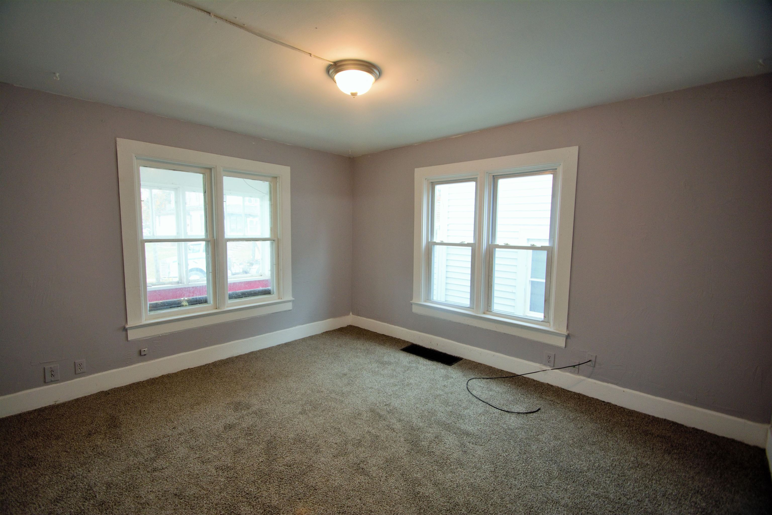 1017 18th Street Two Rivers, WI 54241 - Photo 4 of 31