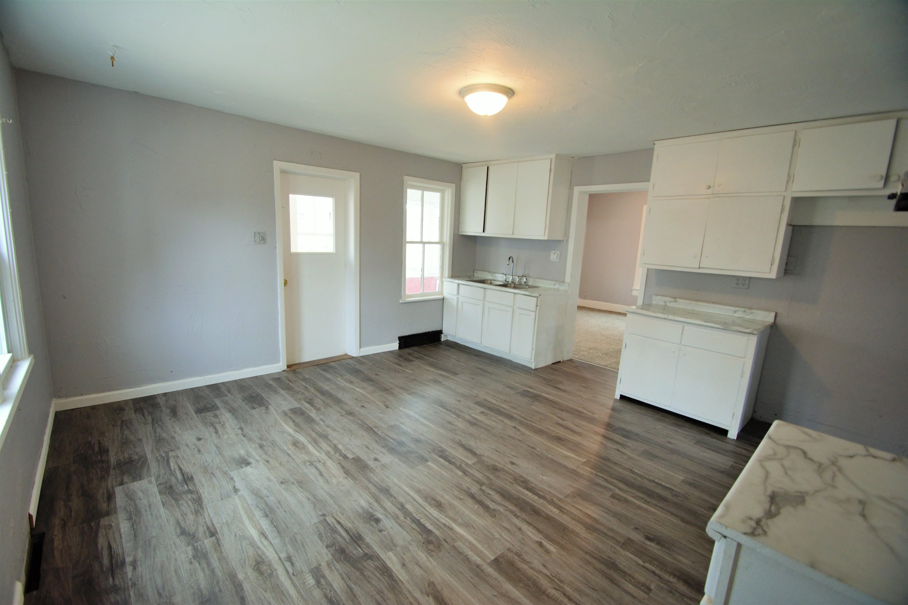 1017 18th Street Two Rivers, WI 54241 - Photo 10 of 31