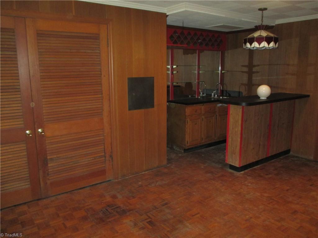 541 Eden Road Stoneville, NC 27048 - Photo 39 of 50 Bar room