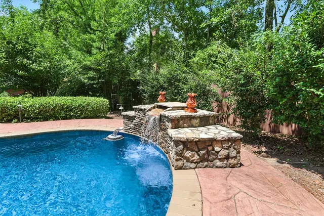 $585,000 | 7526 River Crest Drive, Columbus, GA 31904