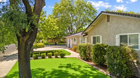 $526,888 | 705 West Rumble Road, Modesto, CA 95350