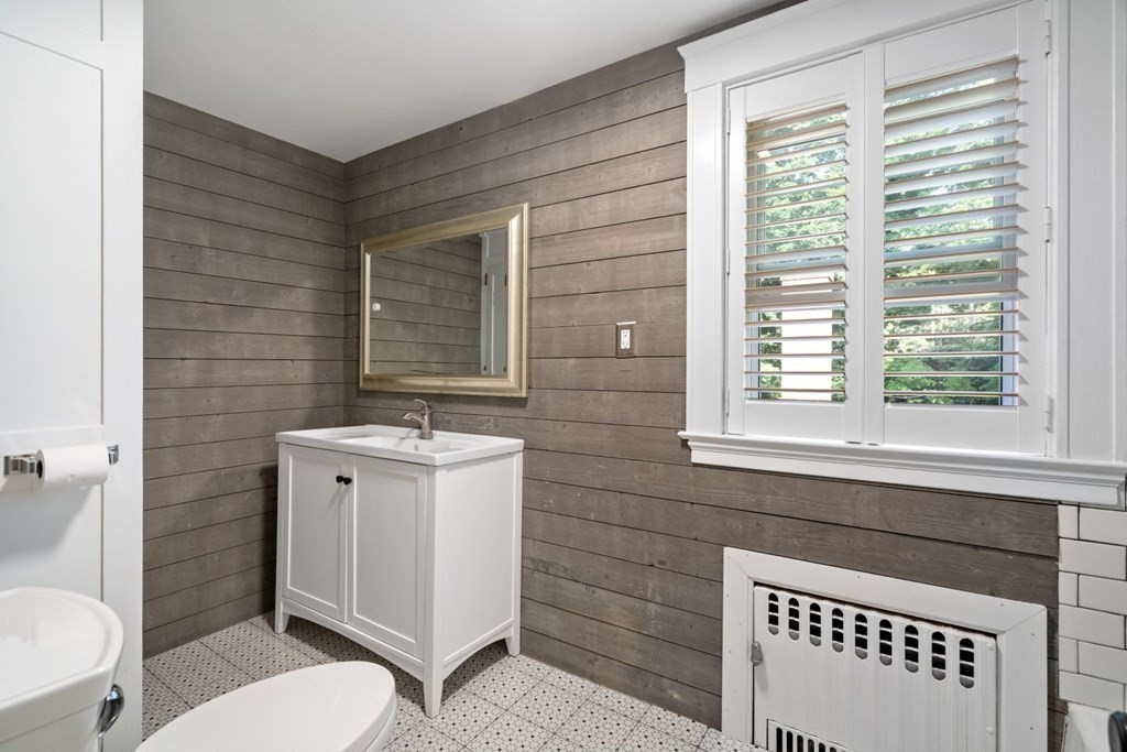 88 Center Street Hanover, MA 02339 - Photo 17 of 26