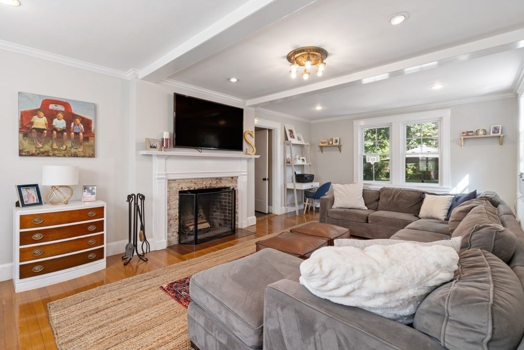 88 Center Street Hanover, MA 02339 - Photo 9 of 26