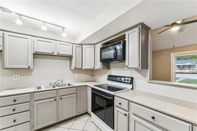 $175,000 | 2709 South 51st Court, Kansas City, KS 66106