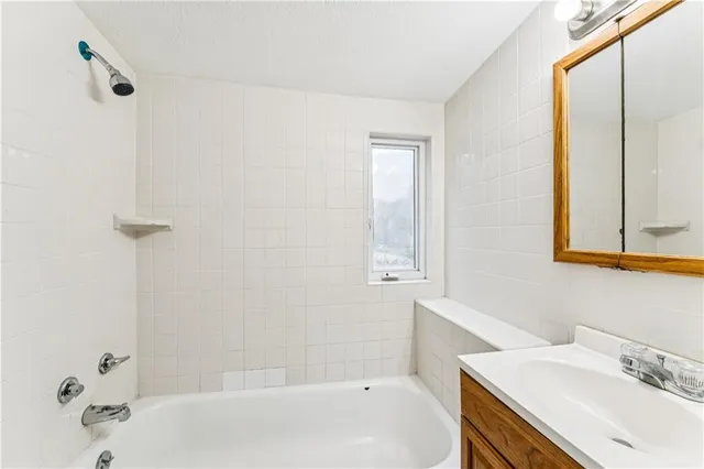 $175,000 | 2709 South 51st Court, Kansas City, KS 66106