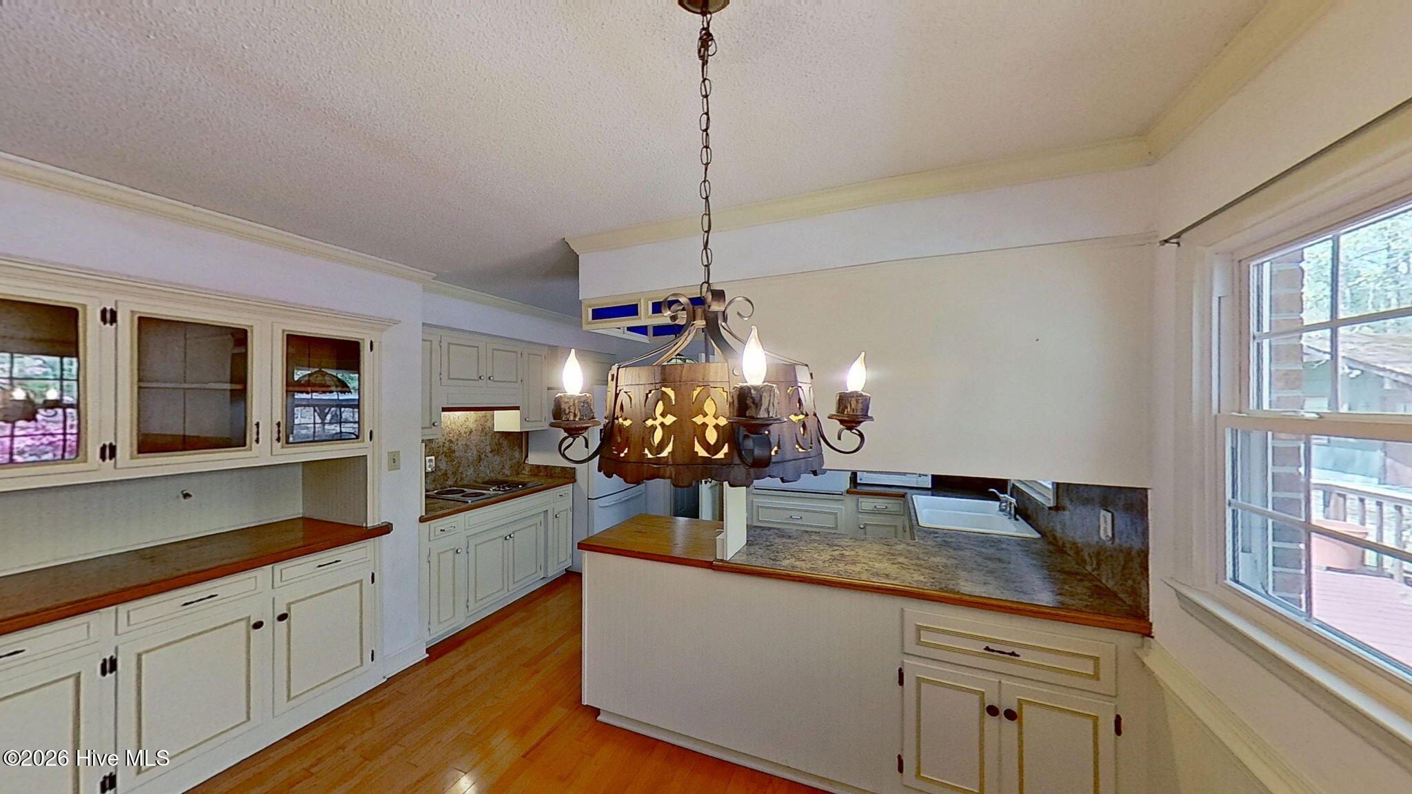 512 Raymond Road Arapahoe, NC 28510 - Photo 3 of 64 42-web-or-mls-512-Raymond-Rd-Main-House-