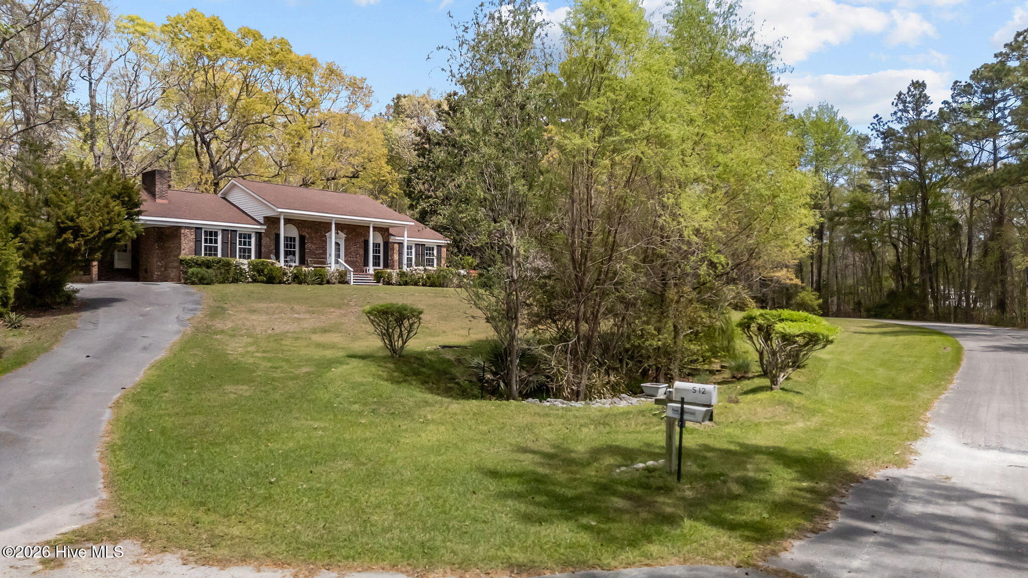 512 Raymond Road Arapahoe, NC 28510 - Photo 6 of 64 25-web-or-mls-DJI_20260403131154_0025_D