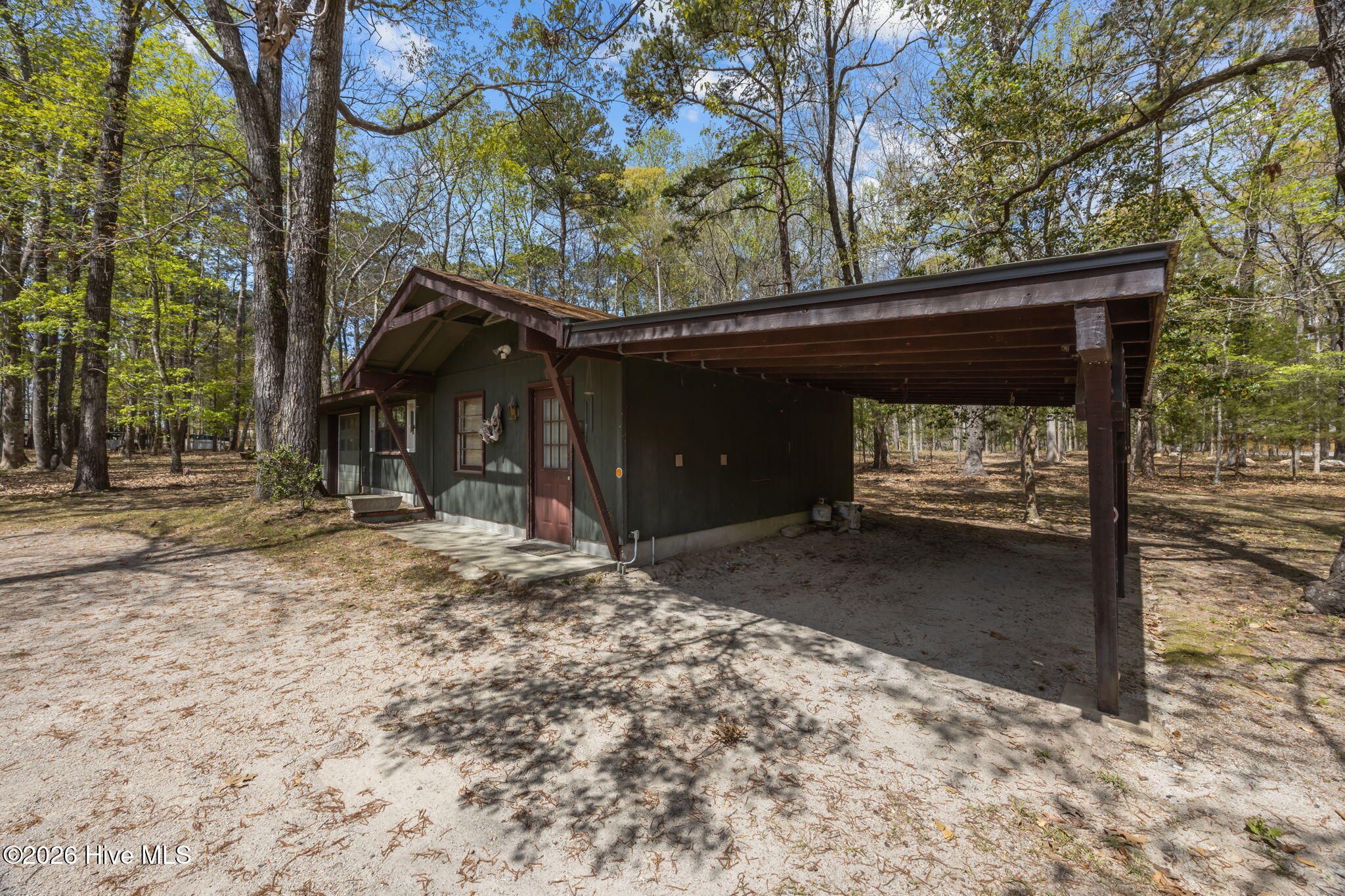 512 Raymond Road Arapahoe, NC 28510 - Photo 9 of 64 8-web-or-mls-0C0A8482