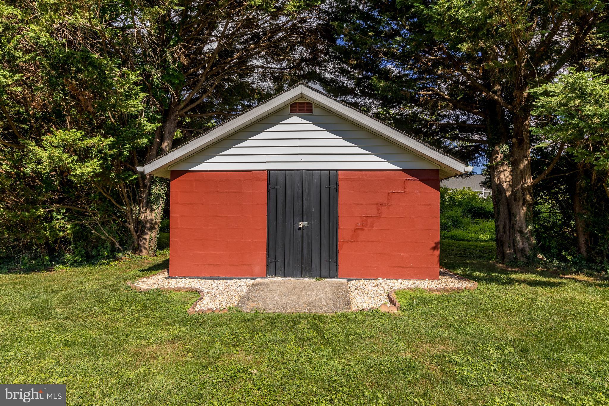 40 Telestar Way Havre de Grace, MD 21078 - Photo 32 of 33 a backyard of a house with lots of green space