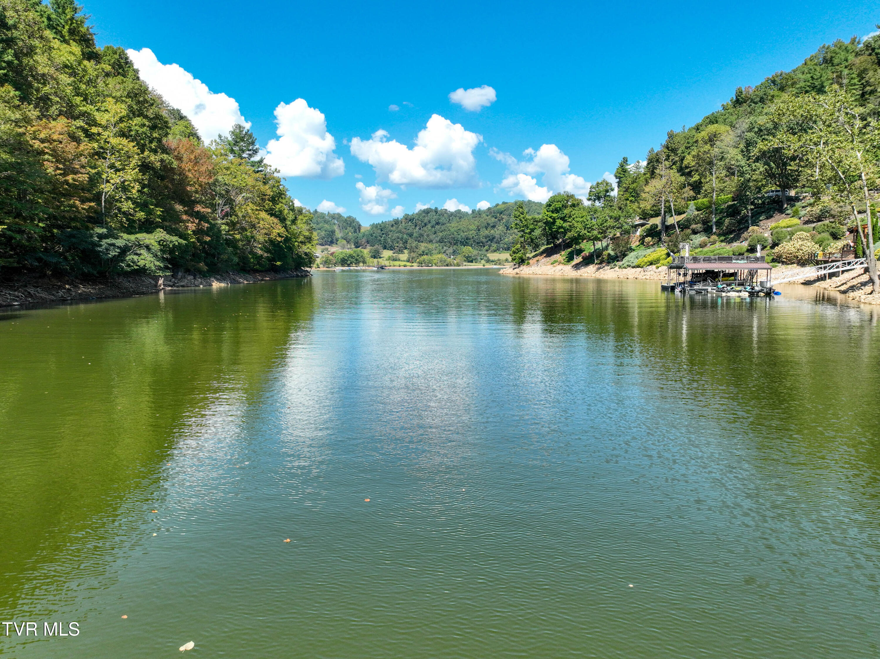 14-23 Gordon Ridge Road, Unit 14 23 26 Butler, TN 37640 - Photo 18 of 23 Gordons Ridge Rd Common Areas Drone EVAN