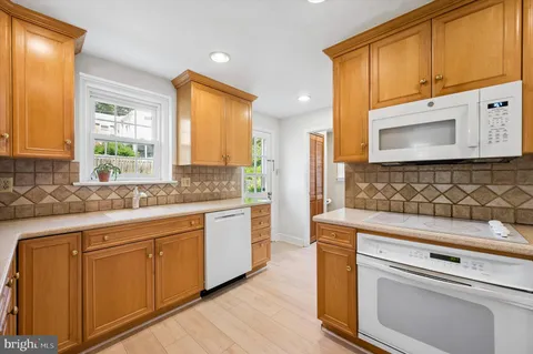 $585,000 | 803 Dover Road, Wynnewood, PA 19096