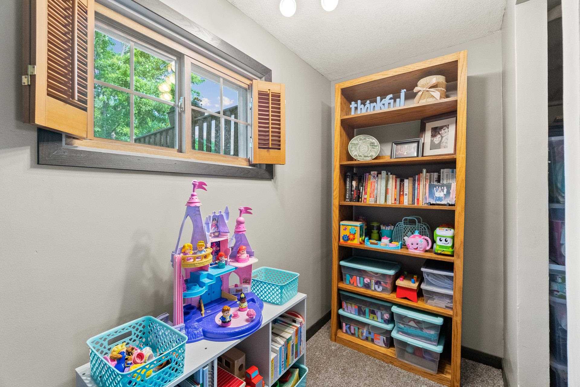 5912 East Hills Road Fort Wayne, IN 46804 - Photo 21 of 32 Gallery Image 21