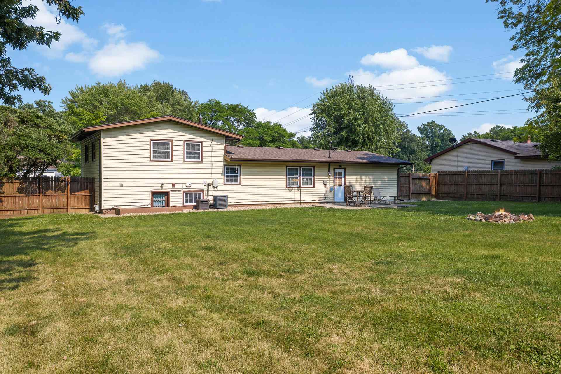 5912 East Hills Road Fort Wayne, IN 46804 - Photo 28 of 32 Gallery Image 28