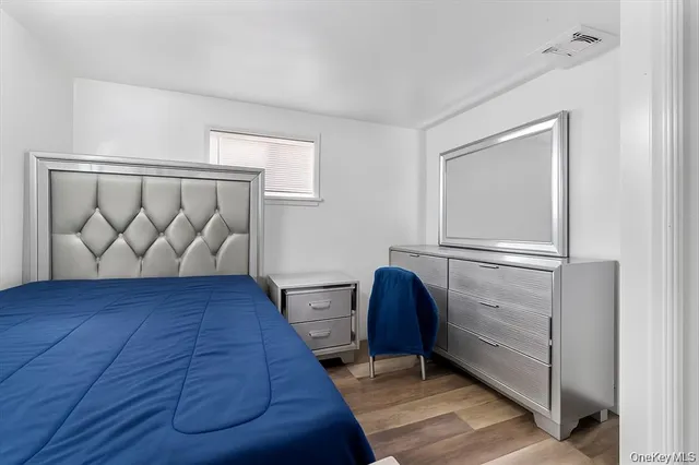 $6,000 | 22 Hudson Place, Hempstead, NY 11550