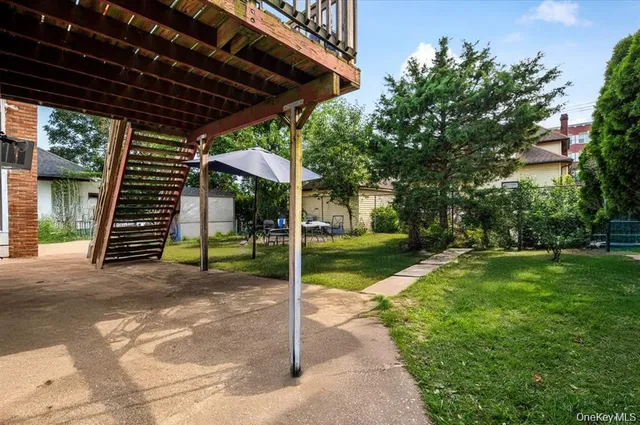 $6,000 | 22 Hudson Place, Hempstead, NY 11550