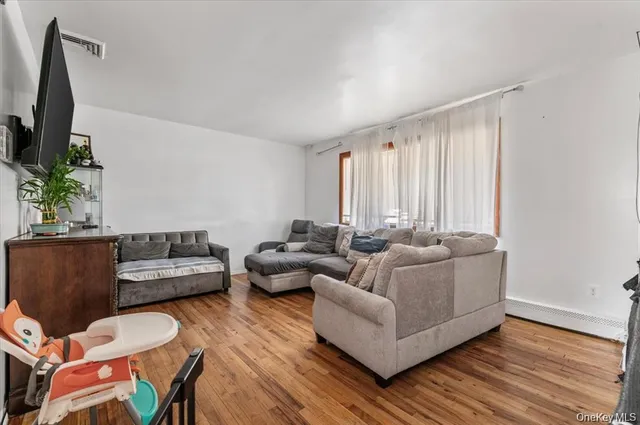 $6,000 | 22 Hudson Place, Hempstead, NY 11550