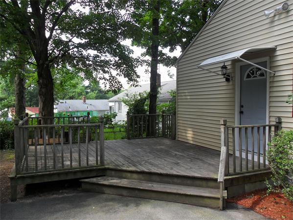 61 Grape Street Springfield, MA 01109 - Photo 4 of 12