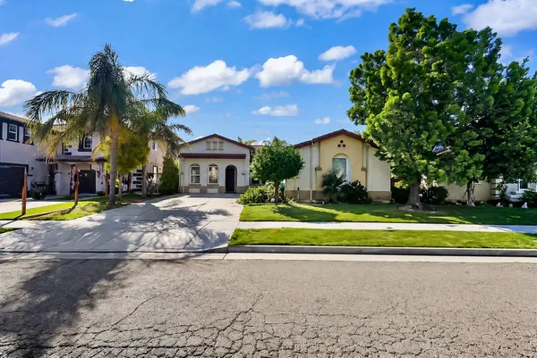 $459,900 | 2461 South Mountainside Drive, Los Banos, CA 93635