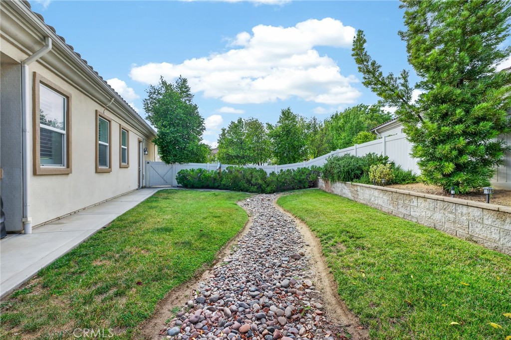 1710 Reyes Lane Beaumont, CA 92223 - Photo 27 of 34