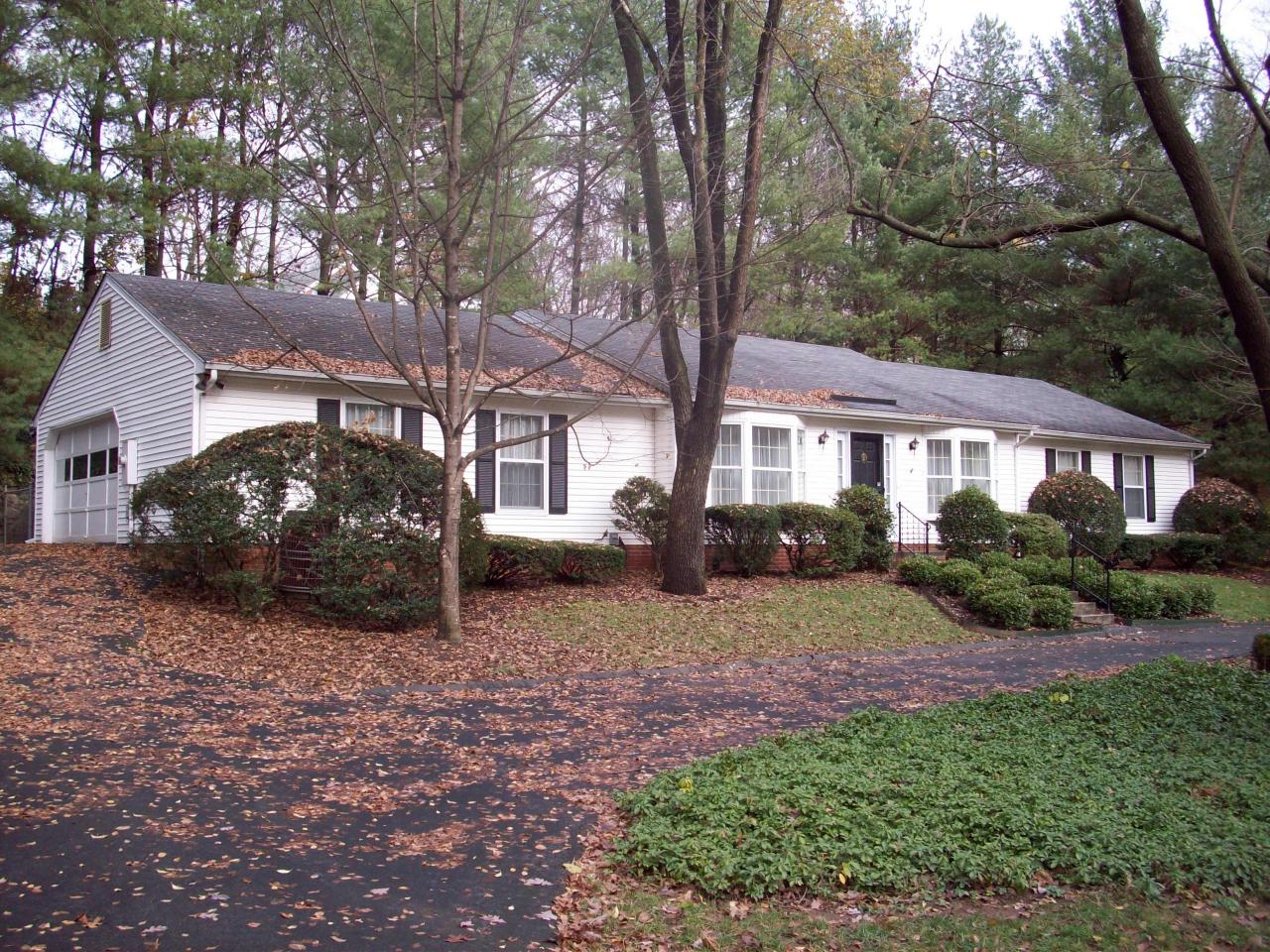 3507 Brymoor Road Southwest Roanoke, VA 24018 - Photo 1 of 1 Front view
