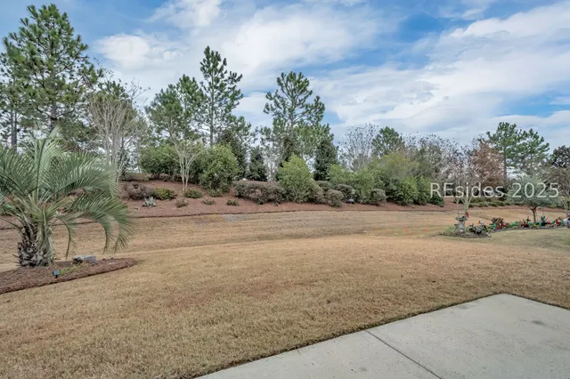 $544,000 | 117 Valleybrooke Court South, Okatie, SC 29909