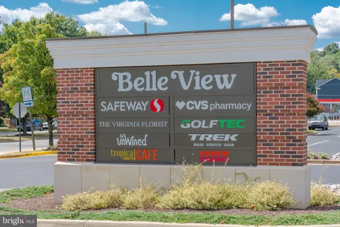 $345,000 | 6725 West Wakefield Drive, Unit B1, Alexandria, VA 22307