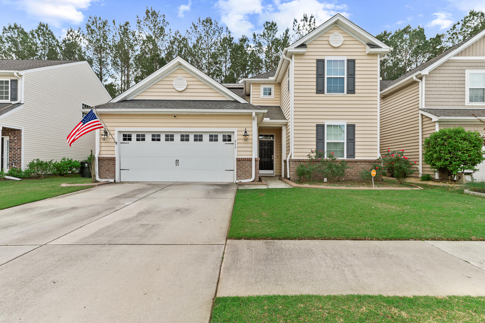 215 Overcup Loop Summerville, SC 29486 - Photo 1 of 23 Welcome Home!