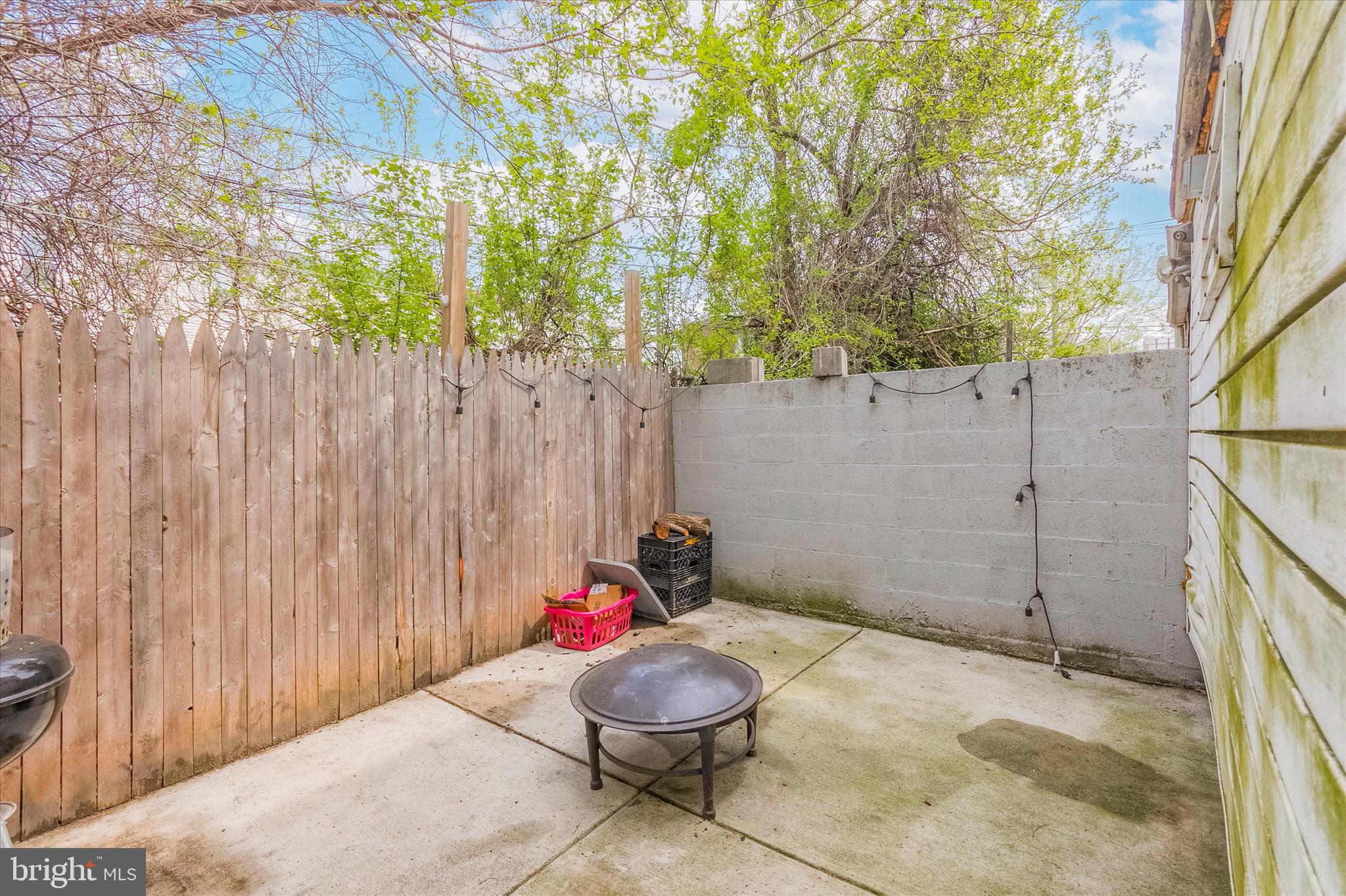 1615 Fontain Street Philadelphia, PA 19121 - Photo 2 of 15