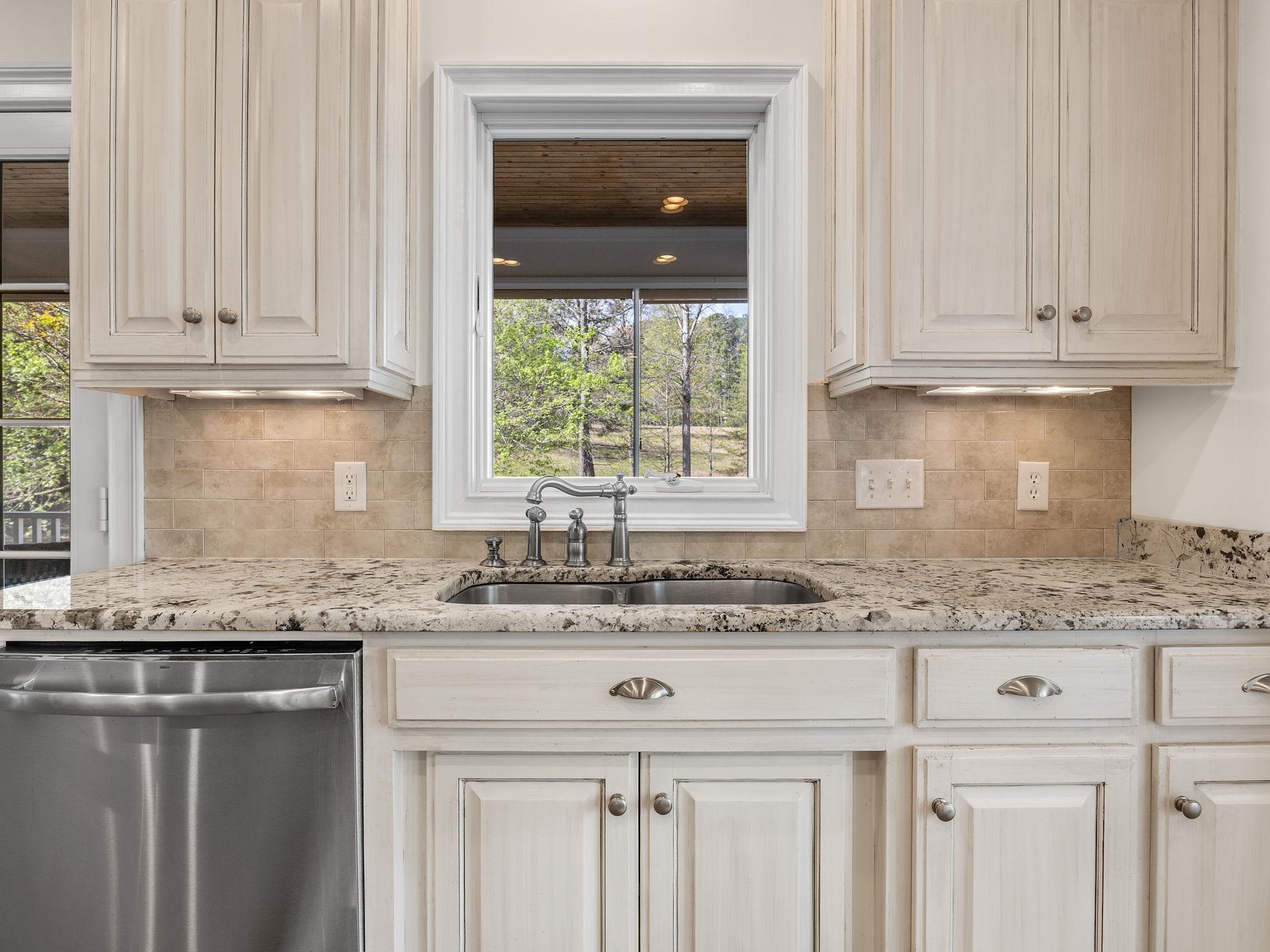 695 Fairwinds Drive Landrum, SC 29356 - Photo 19 of 50