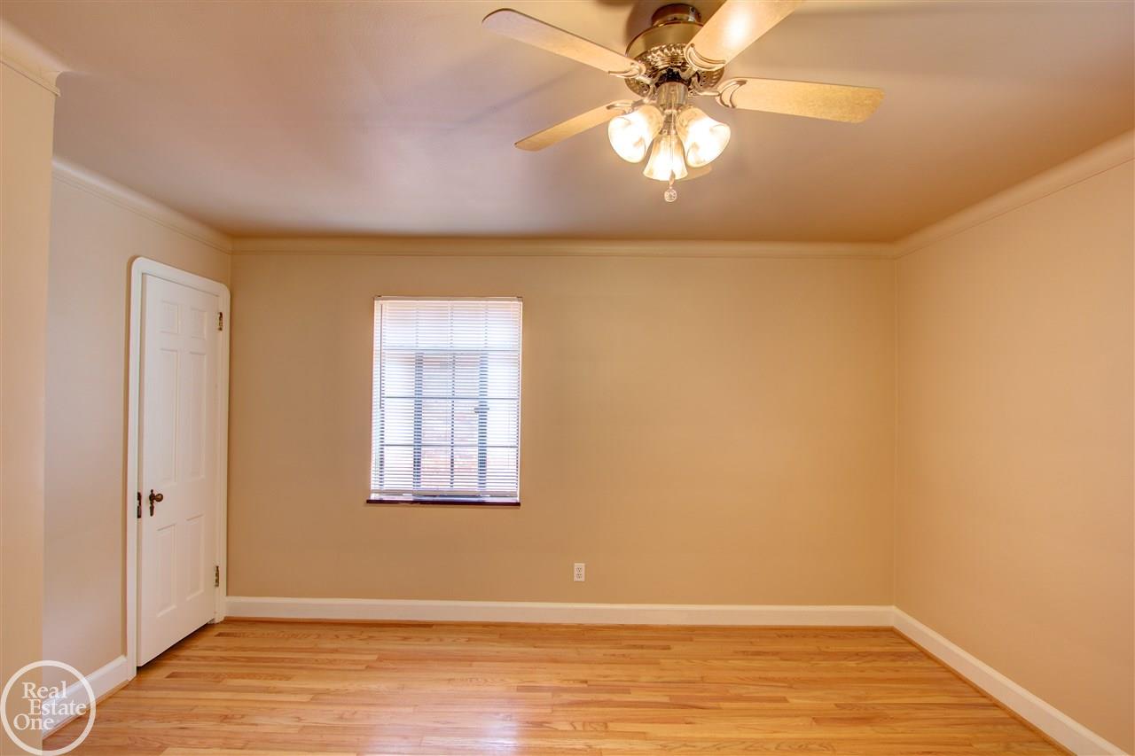 271 Moran Road Grosse Pointe Farms, MI 48236 - Photo 33 of 41