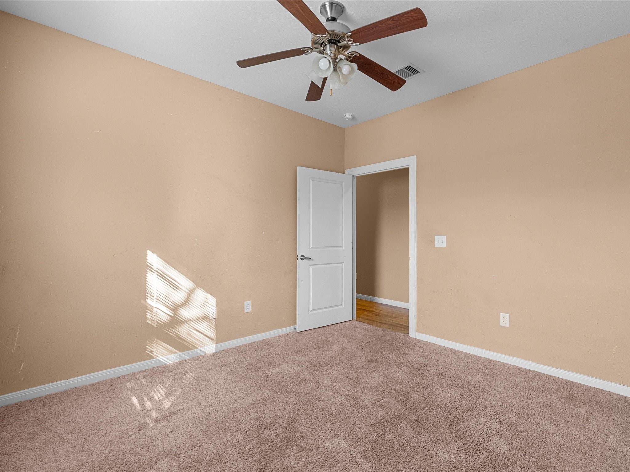 2105 Howell Avenue La Marque, TX 77568 - Photo 13 of 19 Another bedroom