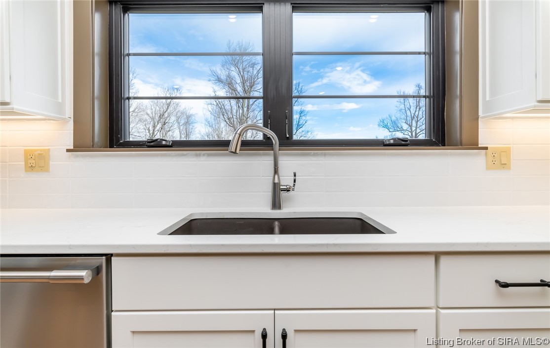 5560 Old Vincennes Road Floyds Knobs, IN 47119 - Photo 29 of 89