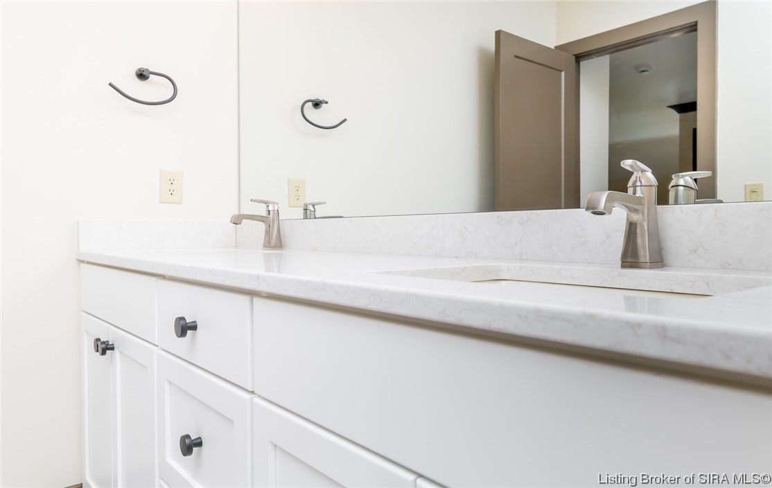 5560 Old Vincennes Road Floyds Knobs, IN 47119 - Photo 74 of 89