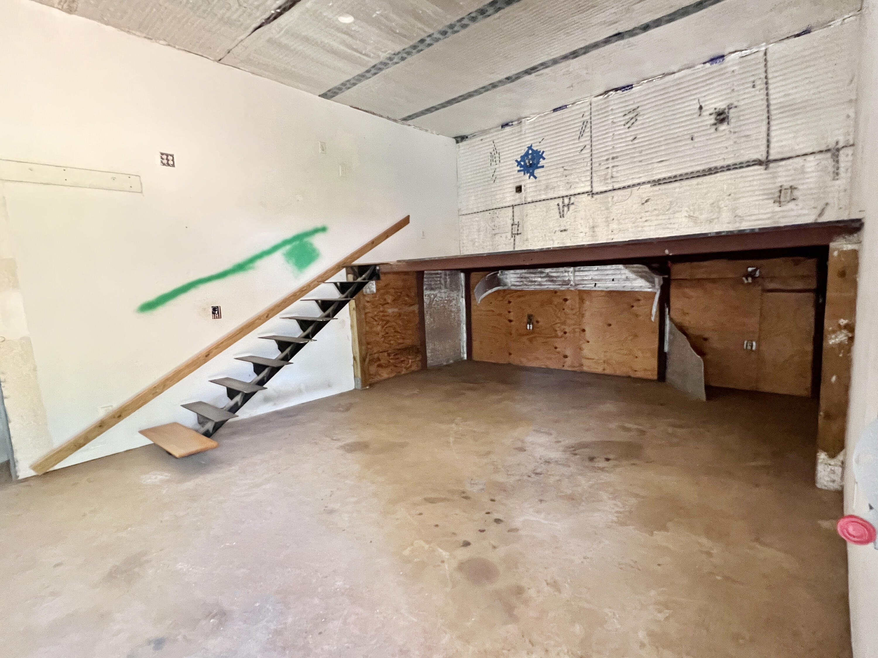 4104 Cooley Drive Pace, FL 32571 - Photo 17 of 21 a view of an entryway with hallway