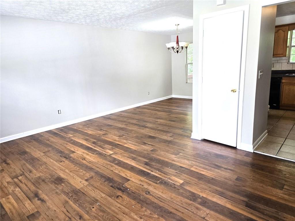 3163 Aberdeen Way Lithonia, GA 30038 - Photo 9 of 31
