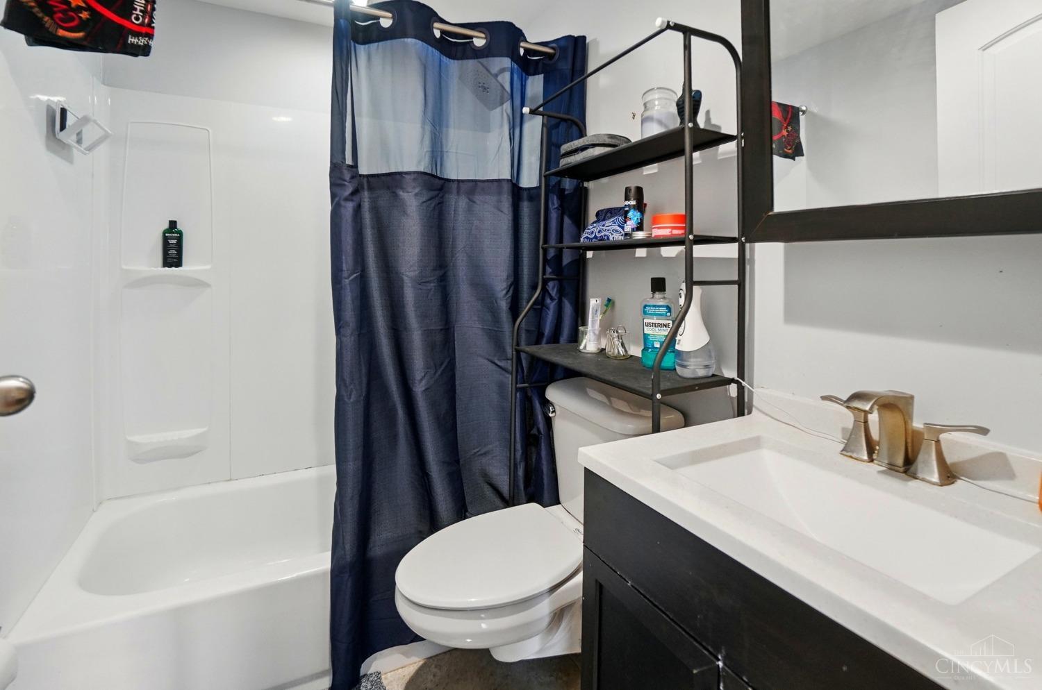 1815 William Howard Taft Road, Unit 702 Cincinnati, OH 45206 - Photo 22 of 35
